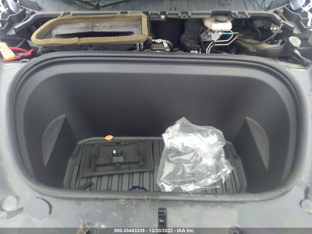 2020 Tesla Model Y, VIN: 5YJYGDEE4LF010711
