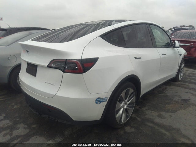 2020 Tesla Model Y, VIN: 5YJYGDEE4LF010711