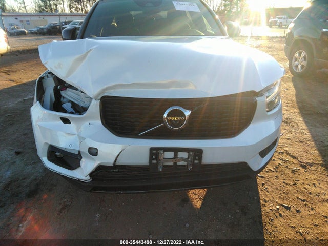 2021 Volvo XC40, VIN: YV4162UM0M2482908
