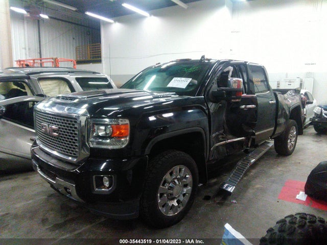 GMC Sierra 2500hd Denali 2017 1GT12UEY3HF117746 Image 2