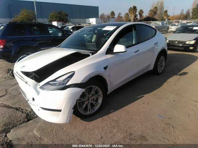 Tesla Model Y Long Range 2022 7SAYGDEE2NF338313 Image 2