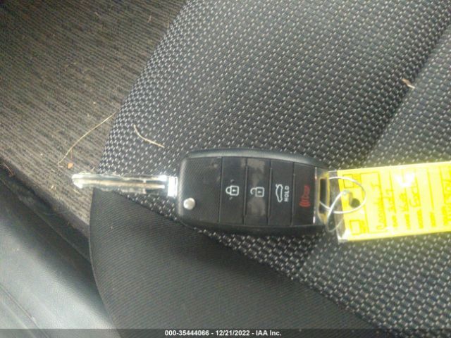 3KPFK4A79HE144804 KIA FORTE LX