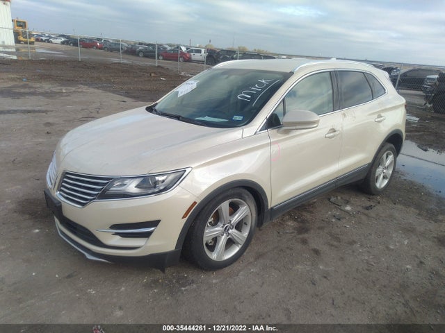 Lincoln MKC 2018 5LMCJ1C98JUL07400 Image 2