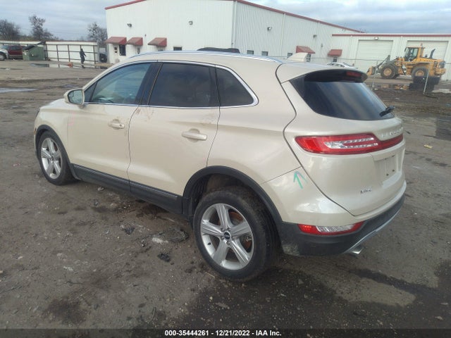 Lincoln MKC 2018 5LMCJ1C98JUL07400 Image 3