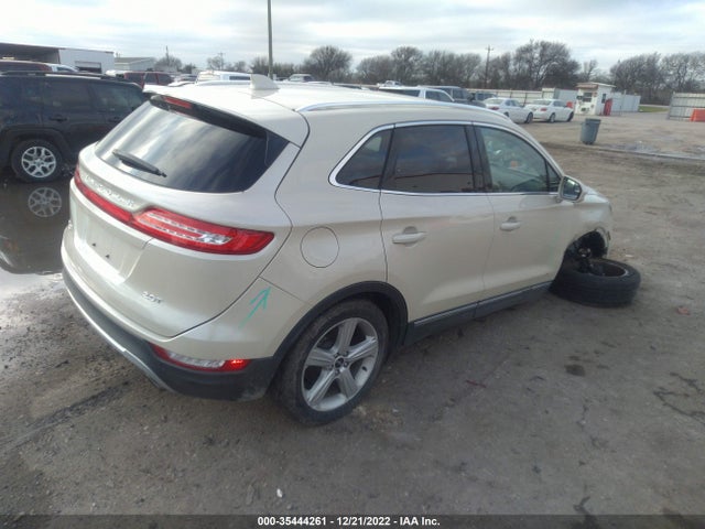 Lincoln MKC 2018 5LMCJ1C98JUL07400 Image 4