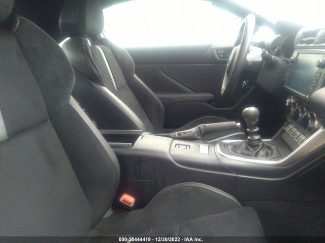 2022 Toyota GR 86, VIN: JF1ZNBE16N9756754