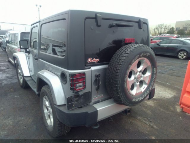 1C4GJWBG2EL318300 Jeep Wrangler Sahara