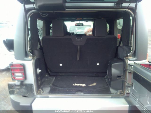 1C4GJWBG2EL318300 Jeep Wrangler Sahara