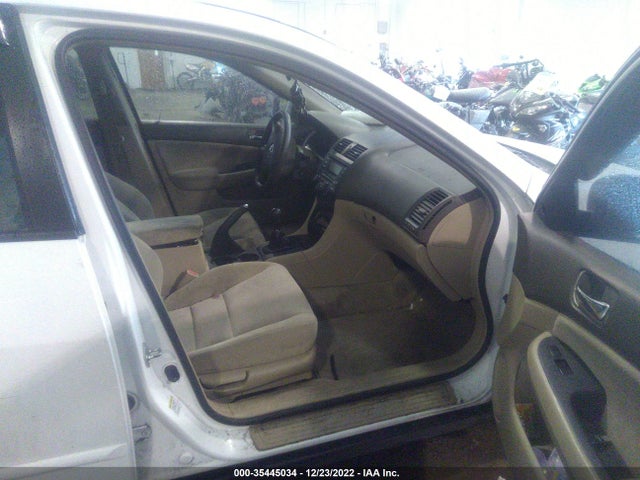 2005 HONDA ACCORD SDN DX VIN: 1HGCM55155A003043