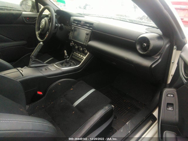 2022 Toyota GR 86, VIN: JF1ZNBE17N9754186