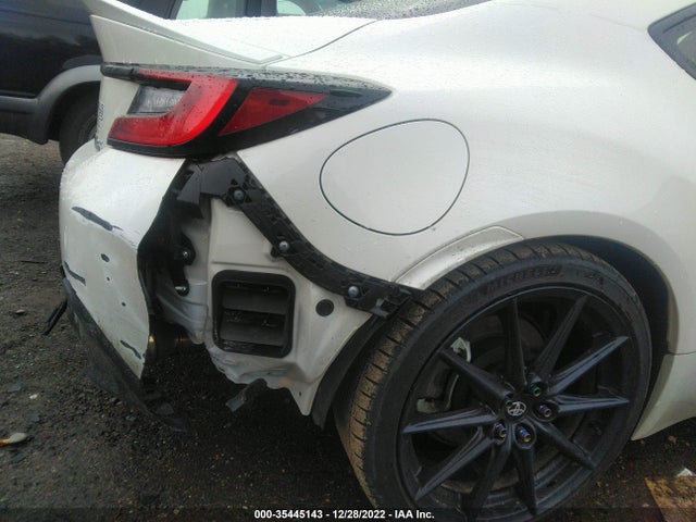2022 Toyota GR 86, VIN: JF1ZNBE17N9754186