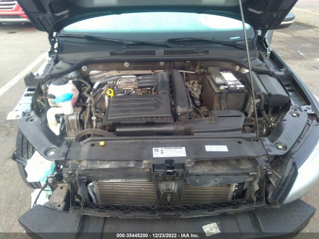 2018 Volkswagen Jetta, VIN: 3VWDB7AJ4JM233239