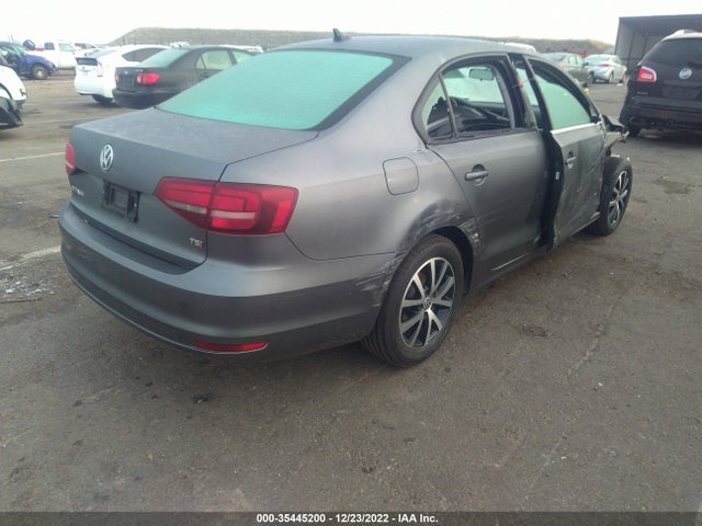2018 Volkswagen Jetta, VIN: 3VWDB7AJ4JM233239