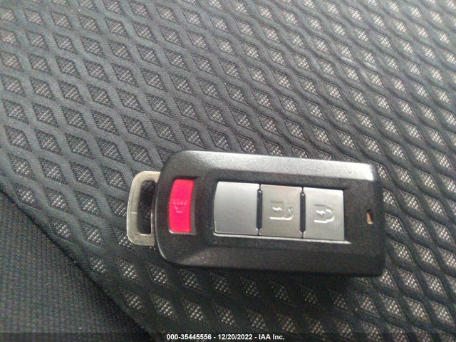 JA4AZ3A3XJZ037262 Mitsubishi Outlander Es/se/sel/le