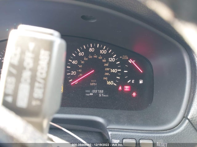 Lexus LS 430 2001 JTHBN30FX10034351 Image 8