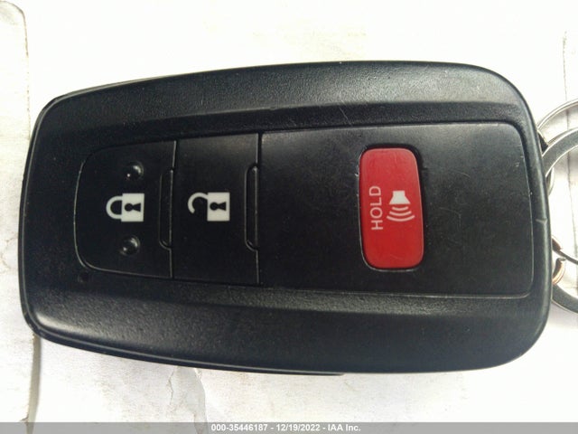 2018 Toyota Prius, VIN: JTDKARFU1J3068408