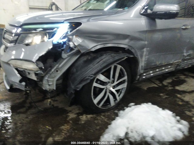 2016 Honda Pilot, VIN: 5FNYF6H90GB021837