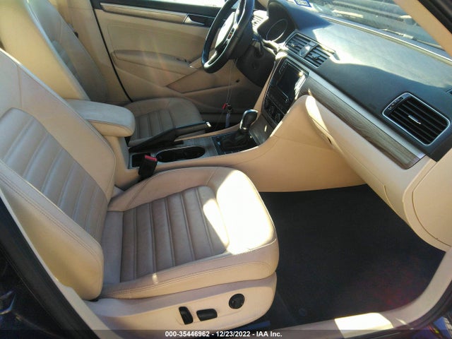 2016 VOLKSWAGEN PASSAT 1.8T SEL VIN: 1VWCS7A35GC030433
