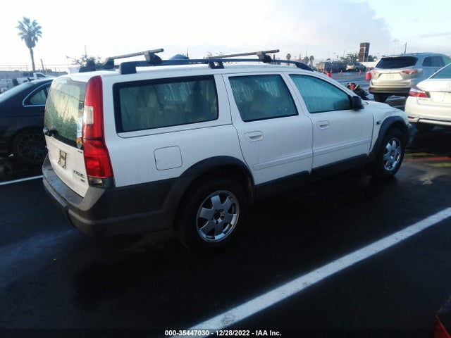 YV1SZ58D021064646 Volvo V70