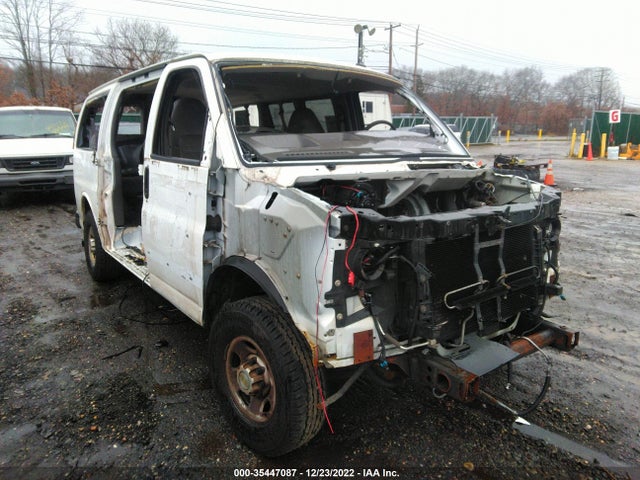 2014 1GAWGPFG1E1118457 main image