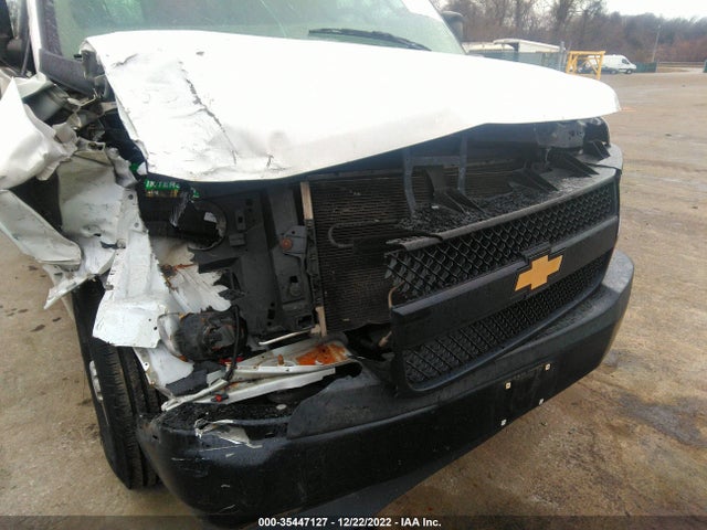 Chevrolet EXPRESS CARGO VAN 2017 1GCWGAFF1H1352503 Image 7