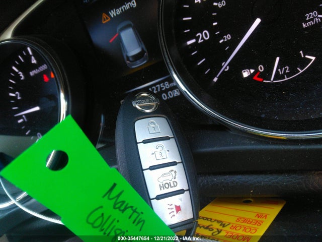 2014 NISSAN ROGUE SL VIN: 5N1AT2MT5EC777531
