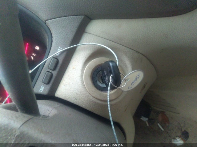 Lexus LS 430 2001 JTHBN30F410047760 Image 3