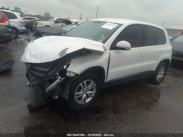 Volkswagen TIGUAN S 2012 WVGAV7AX8CW606489 Image 2