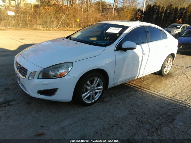 Volvo S60 2012 YV1622FS7C2045058 Image 2