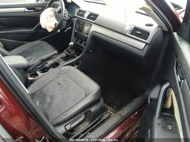 1VWBS7A39EC044120 Volkswagen Passat Se W/sunroof