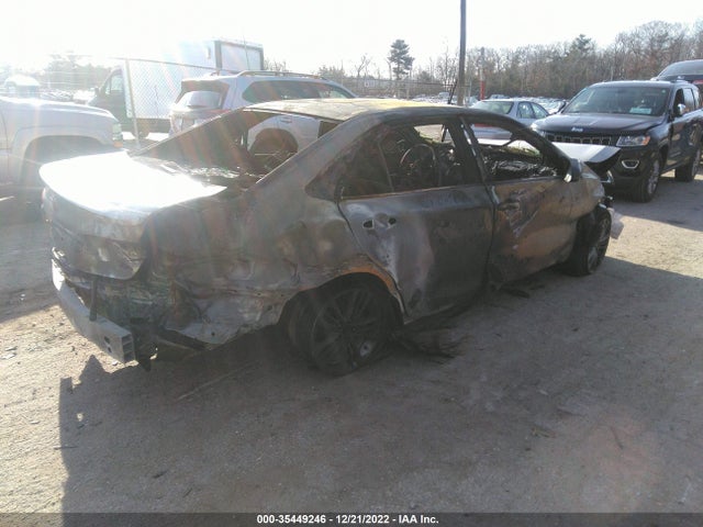 2015 TOYOTA CAMRY SE VIN: 4T1BF1FK1FU876370