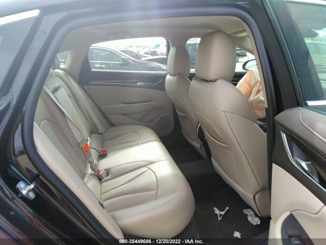 35449686 :رقم المزاد ، 1G4ZP5SZXKU103221 vin ، 2019 Buick Lacrosse Essence مزاد بيع