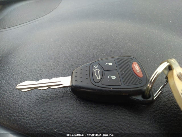 1C3CCBAB2DN761108 Chrysler 200 LX