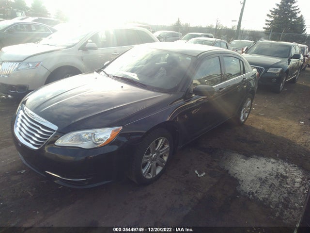 1C3CCBAB2DN761108 Chrysler 200 LX