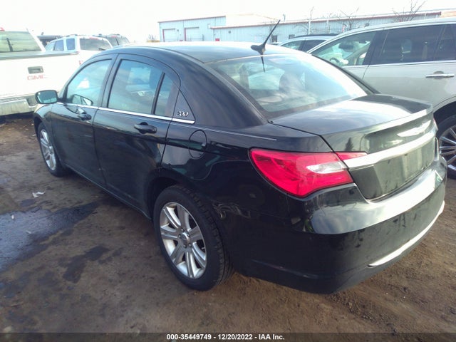 1C3CCBAB2DN761108 Chrysler 200 LX