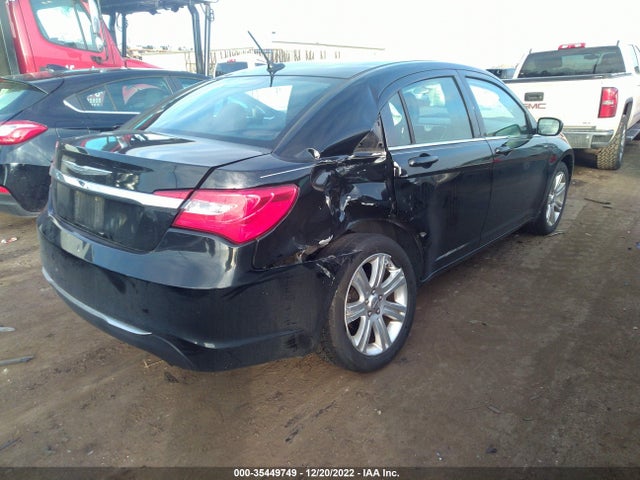 1C3CCBAB2DN761108 Chrysler 200 LX