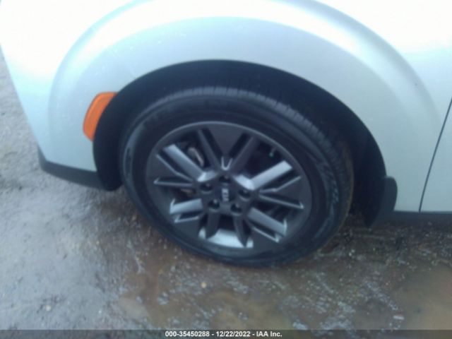 KNDJ33AU8M7759345 KIA SOUL EX