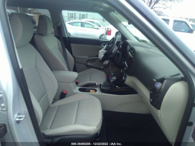 KNDJ33AU8M7759345 KIA SOUL EX