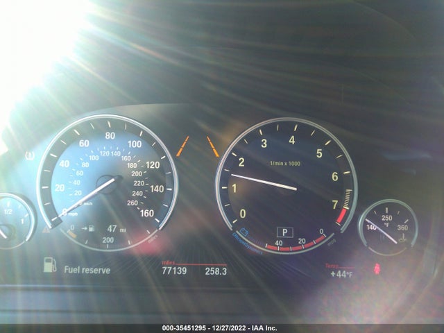 2015 BMW X5, VIN: 5UXKR6C59F0J74083