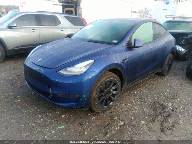 Tesla Model Y 2022 7SAYGDEE3NA009276 Image 2