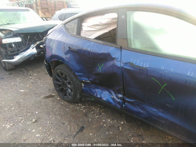 Tesla Model Y 2022 7SAYGDEE3NA009276 Image 6