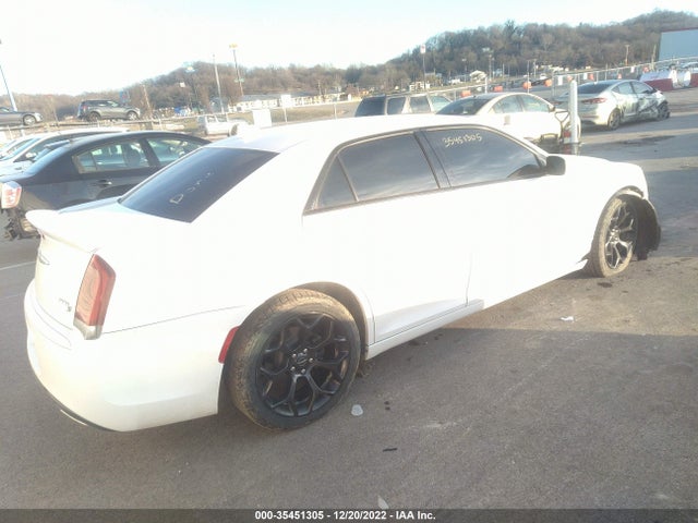 Chrysler 300 2019 аукцион фото