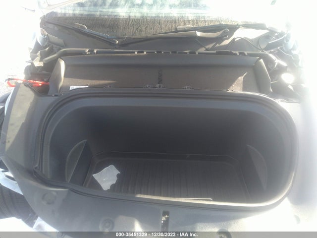 2022 Tesla Model Y, VIN: 7SAYGDEF9NF510572