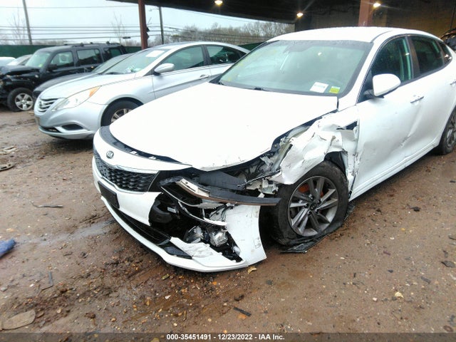 2020 Kia Optima, VIN: 5XXGT4L3XLG439227