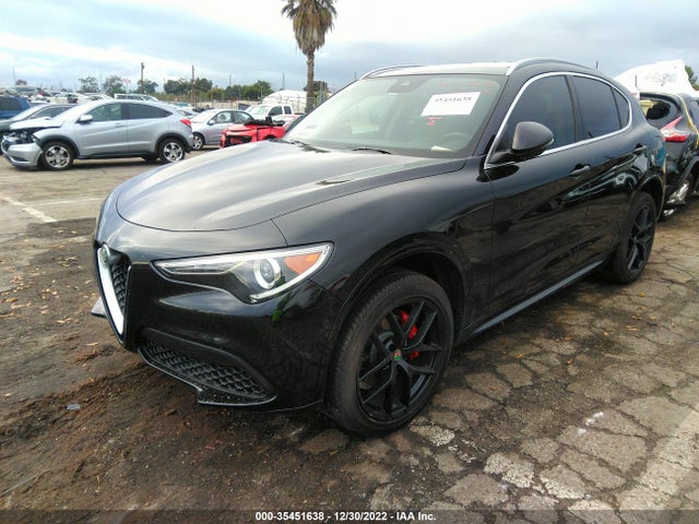 ZASPAKBN1M7D19234 Alfa Romeo STELVIO TI