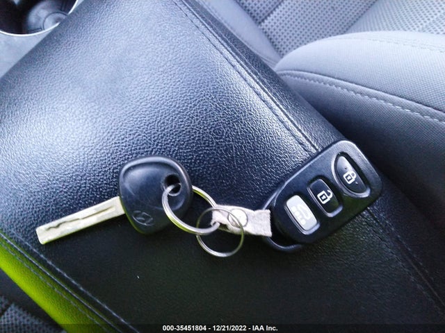 2011 HYUNDAI SONATA GLS PZEV VIN: 5NPEB4AC2BH075711