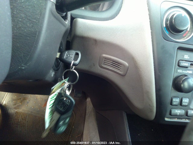 2002 HONDA ACCORD SDN EX W/LEATHER VIN: 1HGCG16562A070392