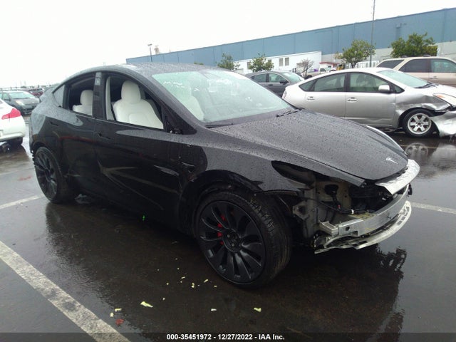 Tesla Model Y 2020 5YJYGDEF7LF020089 main image