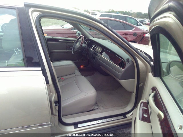 2011 LINCOLN TOWN CAR SIGNATURE LIMITED VIN: 2LNBL8CV0BX761374