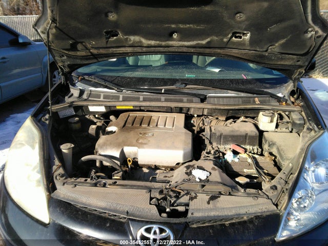2010 TOYOTA SIENNA XLE VIN: 5TDYK4CC1AS311185